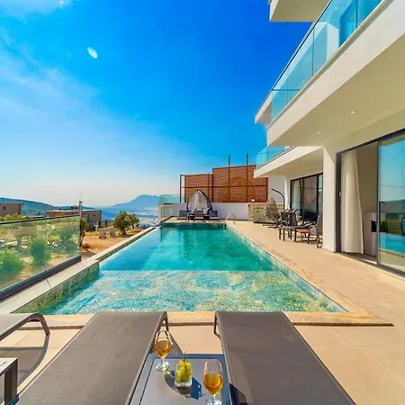 Luxury With Pool In Kalkan *
