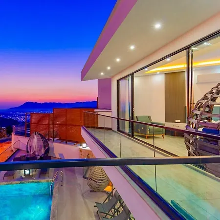 Luxury With Pool In Kalkan Willa