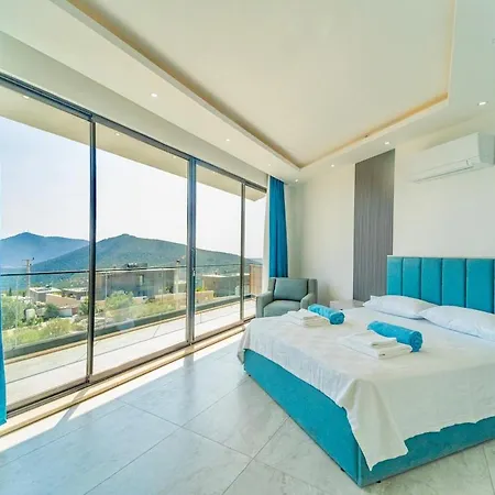 Luxury With Pool In Kalkan Kaş