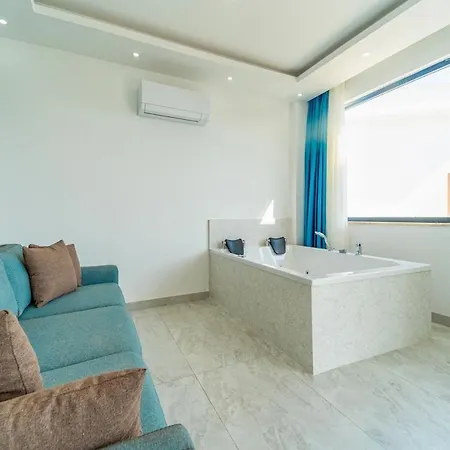 Luxury With Pool In Kalkan Villa *