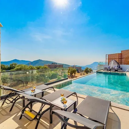 Luxury With Pool In Kalkan *